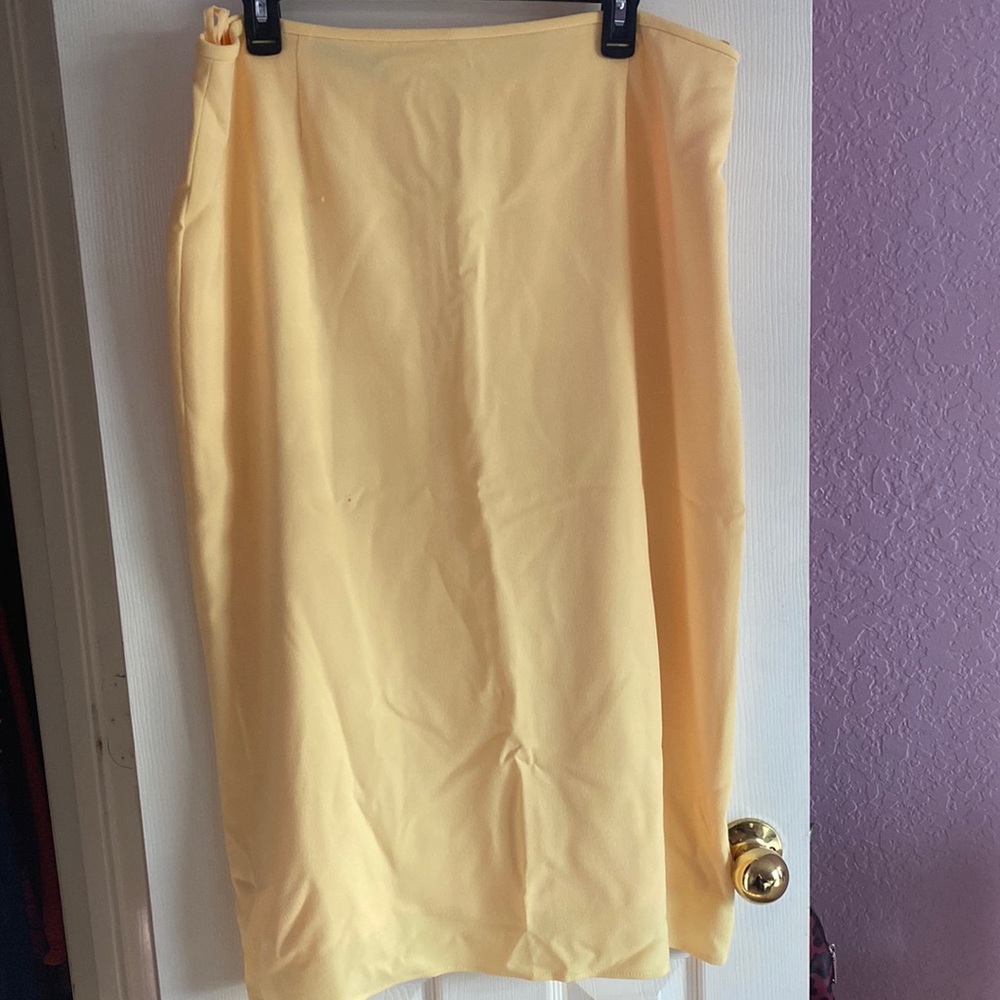 Preston and York skirt
